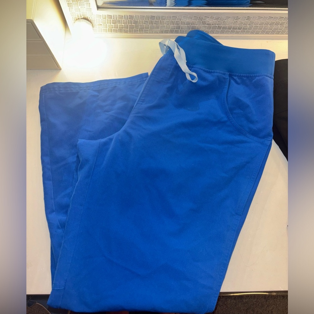 Figs Kade scrub pants